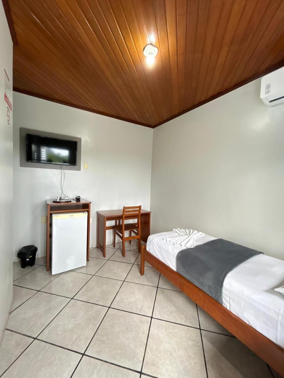 Swamy Hotel Cruzeiro do Sul  Rum bild